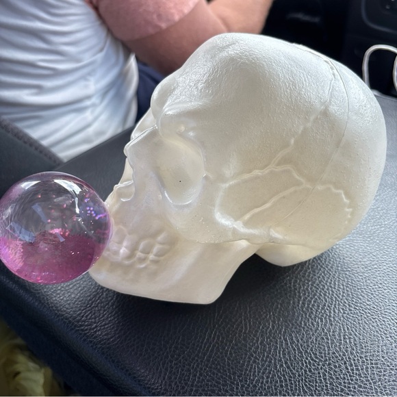 Viral TikTok Cream Skull with Pink Bubblegum Decor - Picture 2 of 5